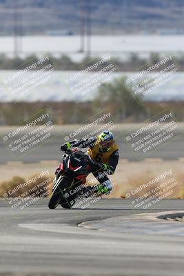 media/Nov-16-2025-Race Pace (Sun) [[8c5fa54630]]/Non Verified Riders (1st 20 Minutes)/1-Turn 14 (10am)/